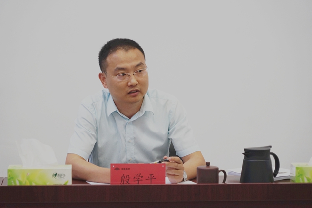副總經理、總經濟師殷學平進行總結發(fā)言.jpg